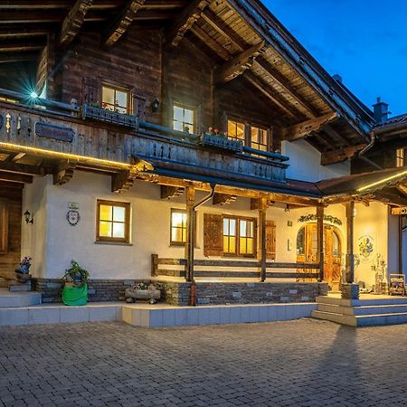 Апартаменты Alpenliving Майрхофен Экстерьер фото
